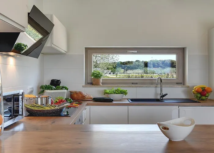 Βίλα Modern In Πούλα