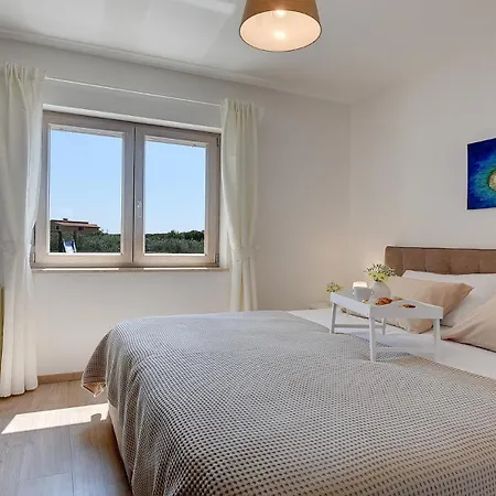 Villa Modern In Pula